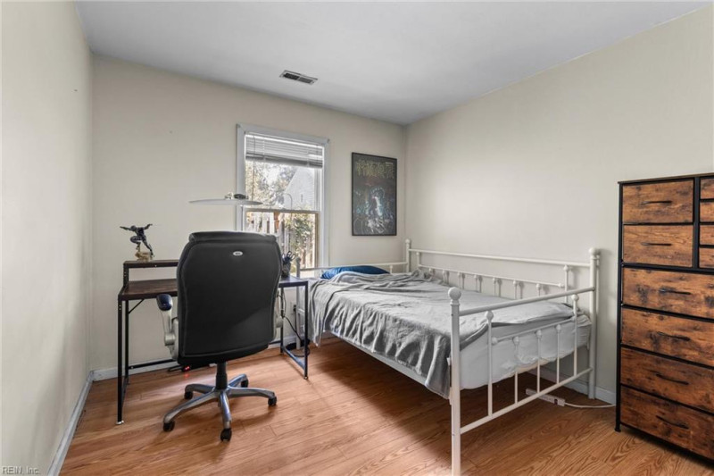 Photo 14 of 25 residential for sale in Virginia Beach virginia