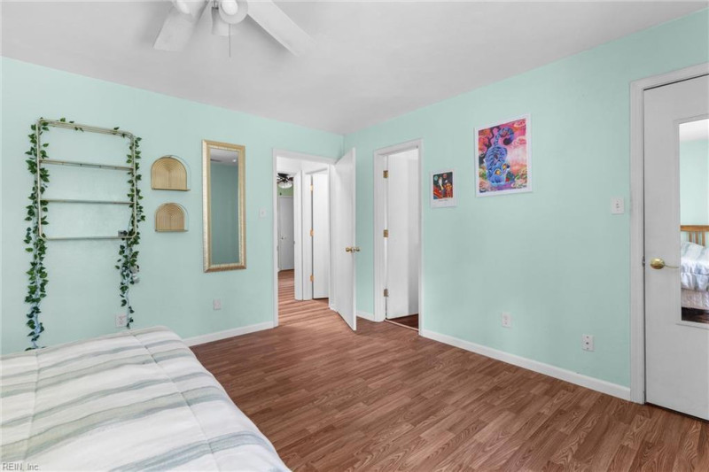 Photo 18 of 25 residential for sale in Virginia Beach virginia