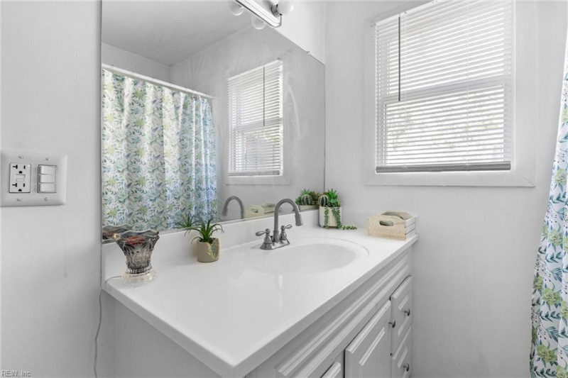 Photo 20 of 25 residential for sale in Virginia Beach virginia