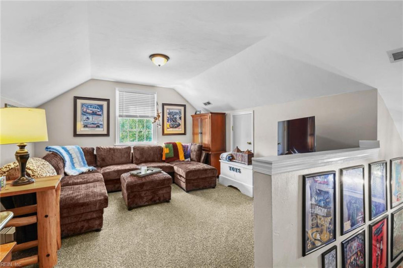 Photo 38 of 50 residential for sale in Chesapeake virginia Photo 38 of 50 residential for sale in Chesapeake virginia
