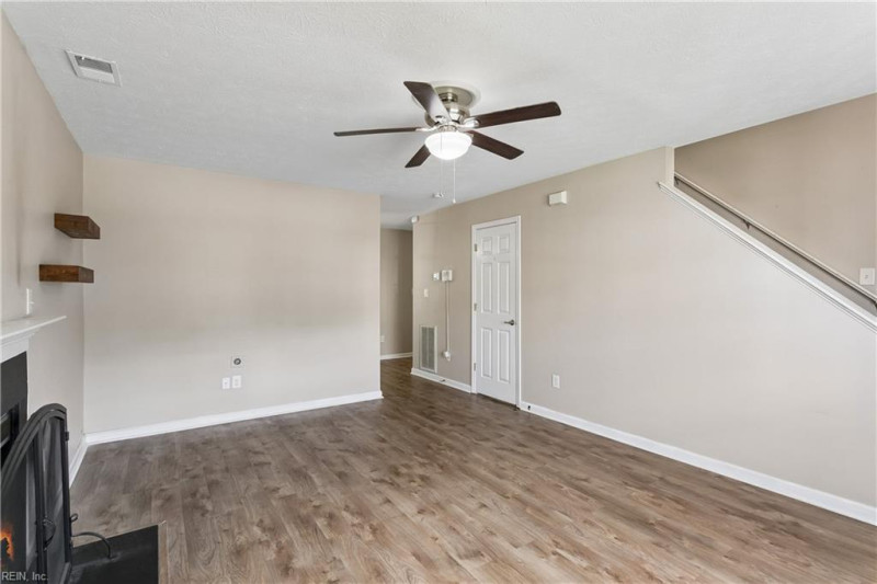 Photo 9 of 46 residential for sale in Newport News virginia Photo 9 of 46 residential for sale in Newport News virginia