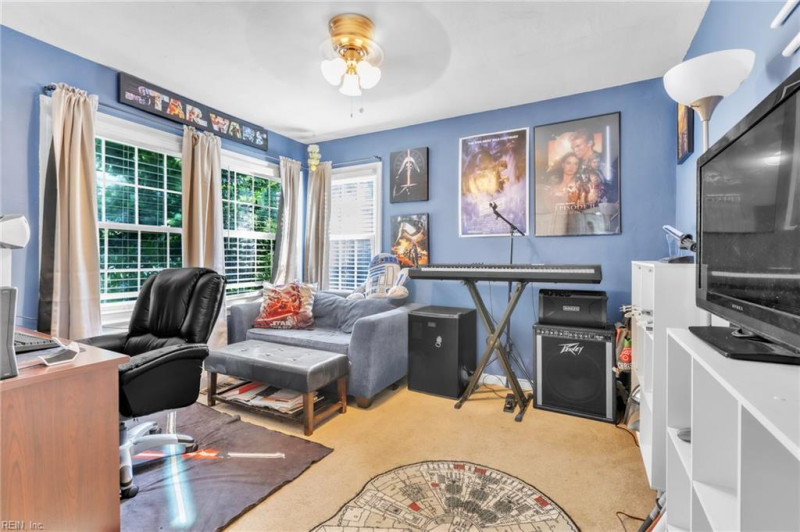 Photo 26 of 35 residential for sale in Portsmouth virginia