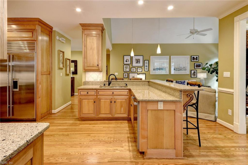 Photo 17 of 50 residential for sale in Williamsburg virginia