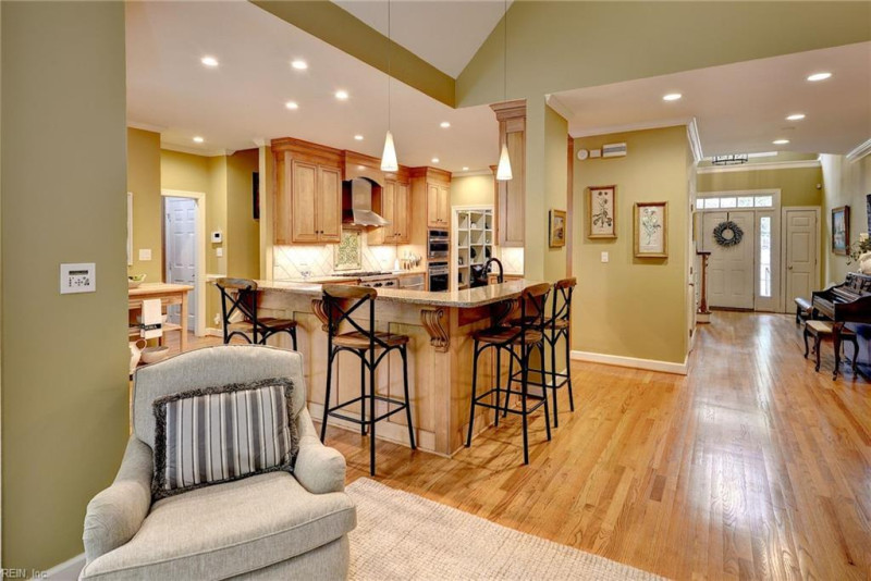 Photo 19 of 50 residential for sale in Williamsburg virginia