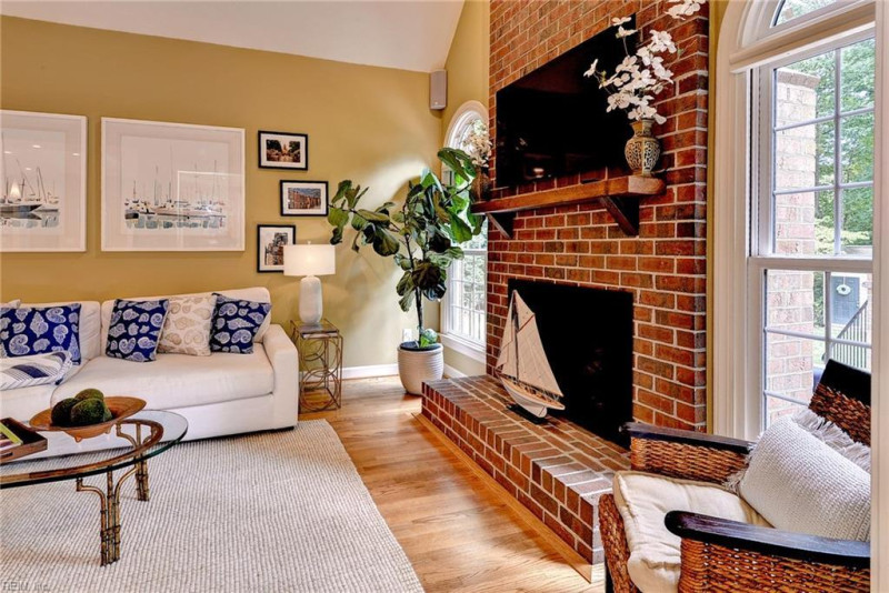 Photo 21 of 50 residential for sale in Williamsburg virginia