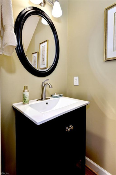 Photo 36 of 50 residential for sale in Williamsburg virginia