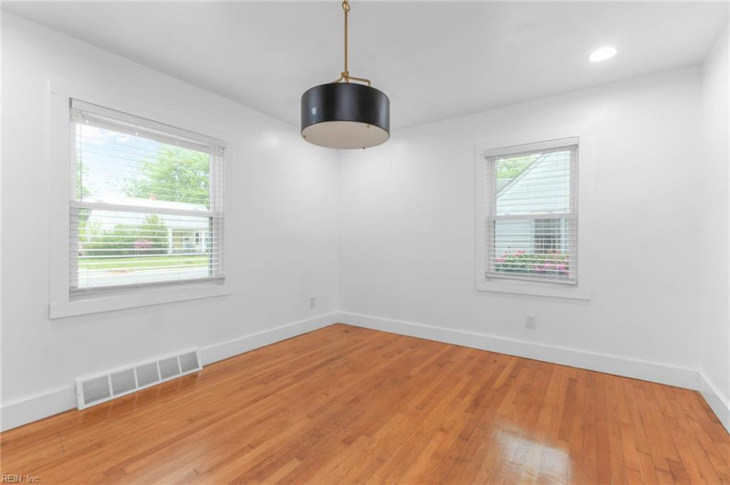 Photo 11 of 27 residential for sale in Norfolk virginia Photo 11 of 27 residential for sale in Norfolk virginia