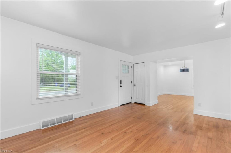 Photo 8 of 27 residential for sale in Norfolk virginia Photo 8 of 27 residential for sale in Norfolk virginia
