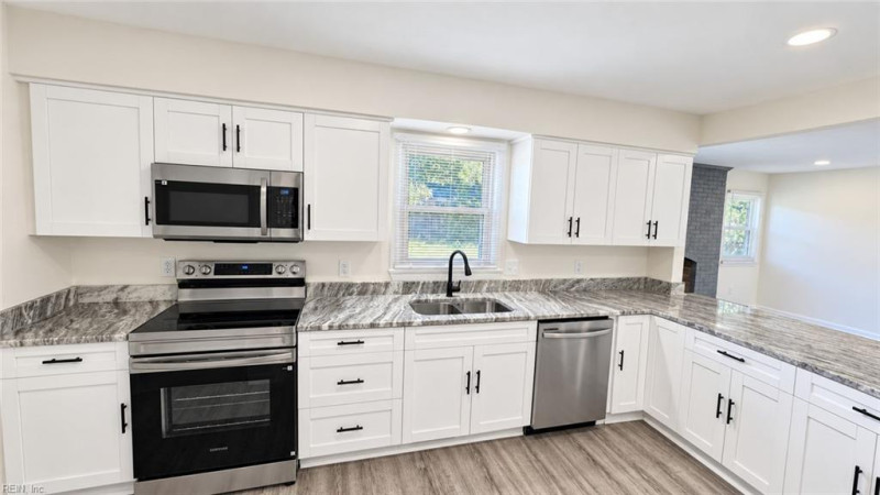 Photo 4 of 29 residential for sale in Chesapeake virginia Photo 4 of 29 residential for sale in Chesapeake virginia