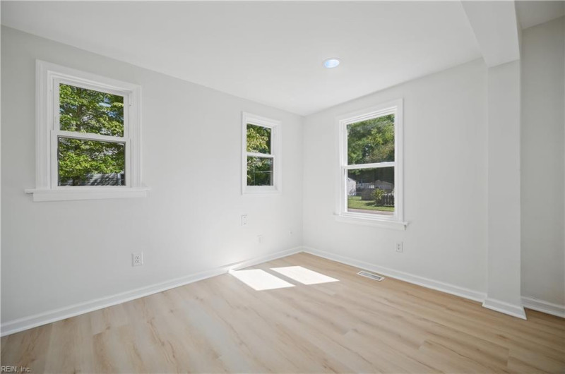 Photo 14 of 29 residential for sale in Portsmouth virginia Photo 14 of 29 residential for sale in Portsmouth virginia