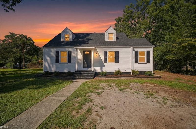 Photo 2 of 29 residential for sale in Portsmouth virginia Photo 2 of 29 residential for sale in Portsmouth virginia