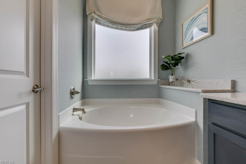 Photo 27 of 35 residential for sale in Chesapeake virginia