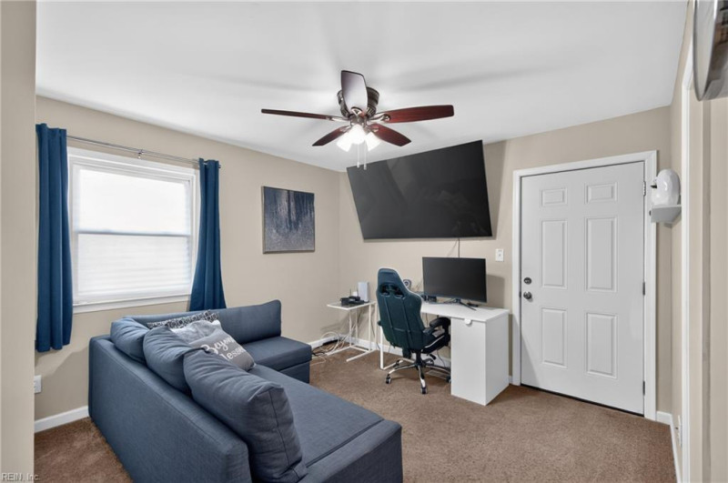 Photo 10 of 21 residential for sale in Hampton virginia