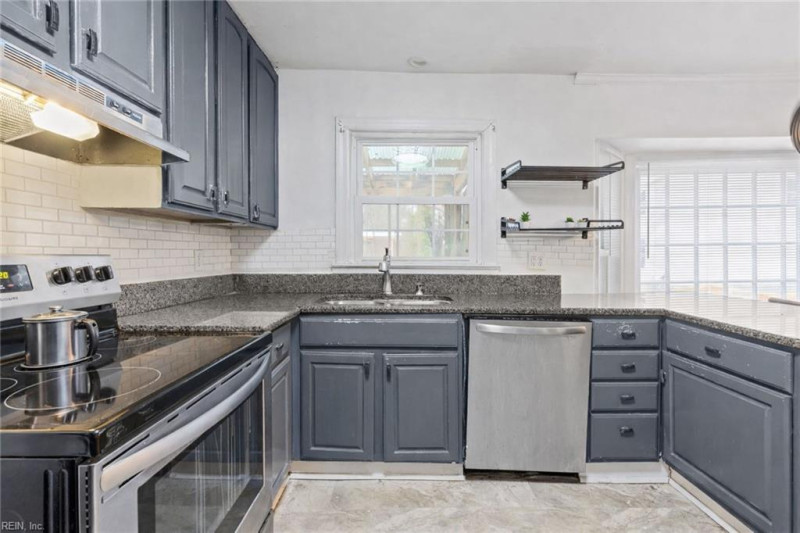 Photo 7 of 17 residential for sale in Chesapeake virginia Photo 7 of 17 residential for sale in Chesapeake virginia