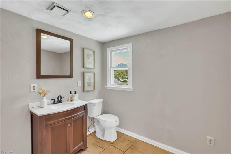 Photo 31 of 40 residential for sale in Chesapeake virginia Photo 31 of 40 residential for sale in Chesapeake virginia