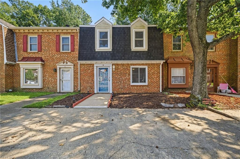 Photo 2 of 37 residential for sale in Chesapeake virginia Photo 2 of 37 residential for sale in Chesapeake virginia