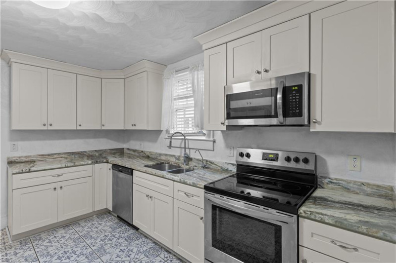 Photo 19 of 29 residential for sale in Suffolk virginia Photo 19 of 29 residential for sale in Suffolk virginia