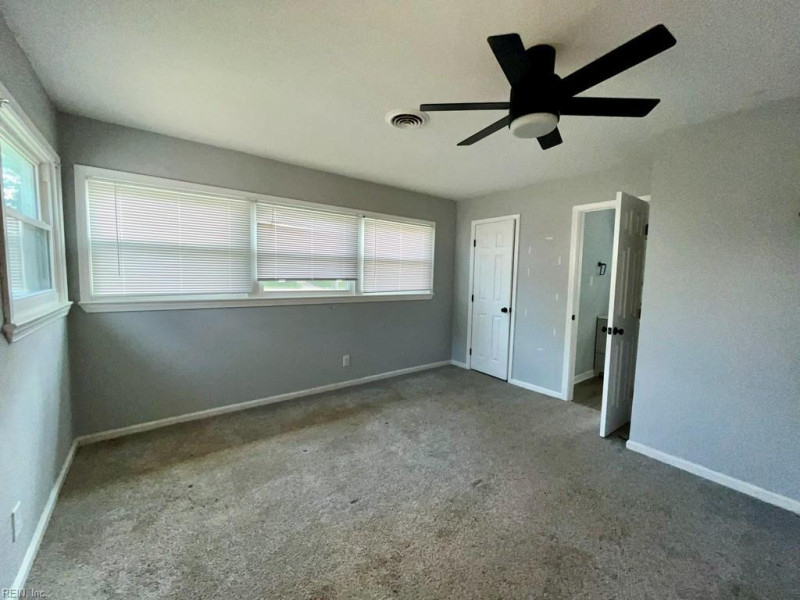 Photo 11 of 15 residential for sale in Chesapeake virginia Photo 11 of 15 residential for sale in Chesapeake virginia