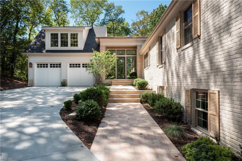 Photo 2 of 46 residential for sale in Virginia Beach virginia