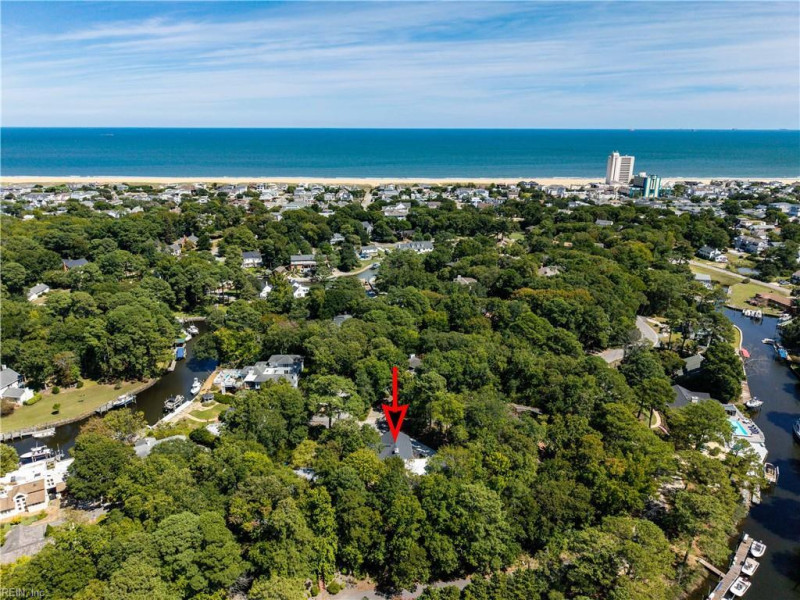 Photo 4 of 46 residential for sale in Virginia Beach virginia