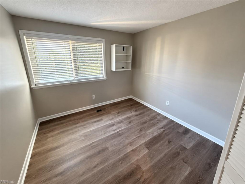 Photo 12 of 30 residential for sale in Virginia Beach virginia