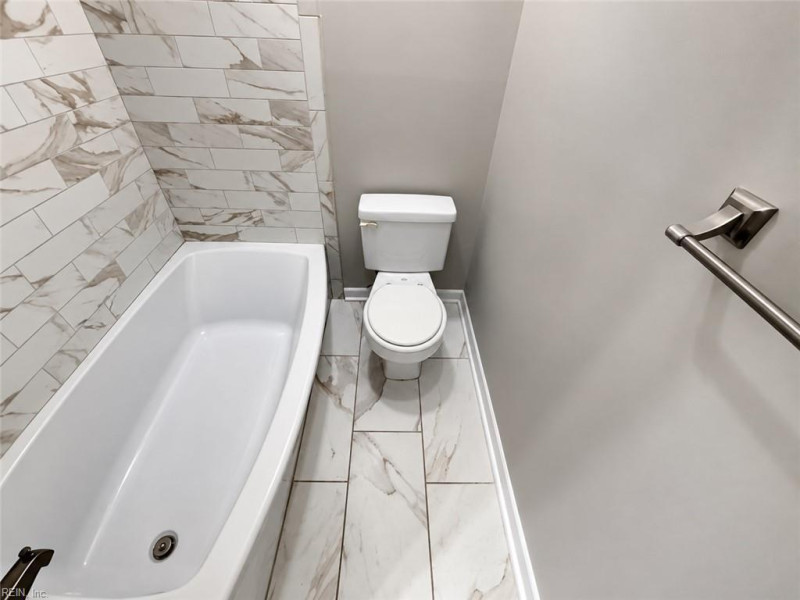 Photo 13 of 30 residential for sale in Virginia Beach virginia
