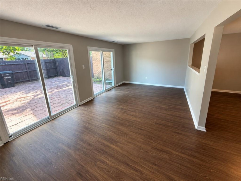Photo 2 of 30 residential for sale in Virginia Beach virginia