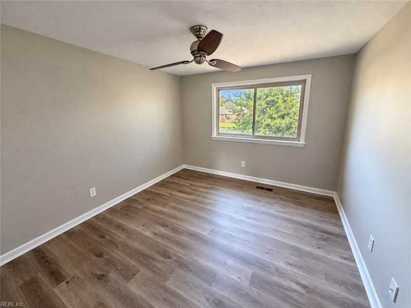 Photo 20 of 30 residential for sale in Virginia Beach virginia