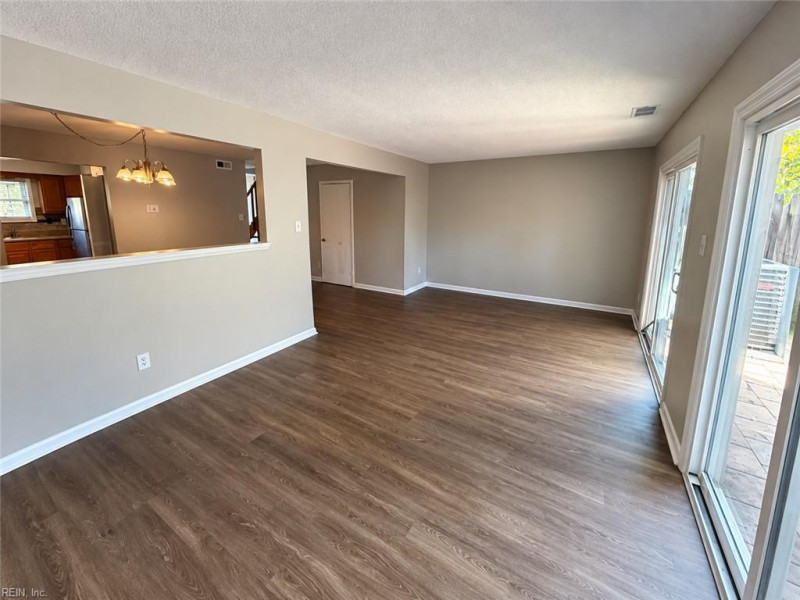 Photo 3 of 30 residential for sale in Virginia Beach virginia