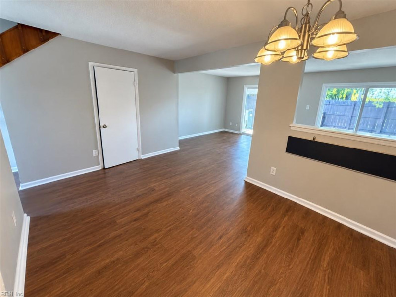 Photo 4 of 30 residential for sale in Virginia Beach virginia