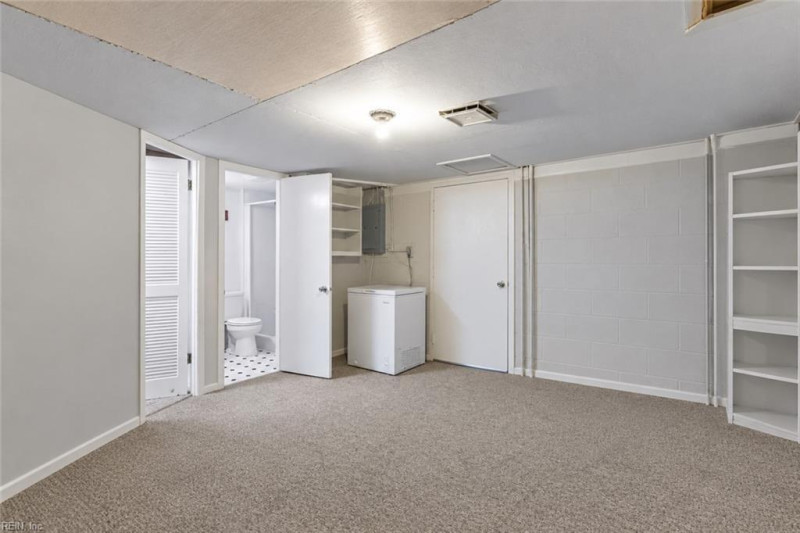 Photo 38 of 47 residential for sale in Newport News virginia