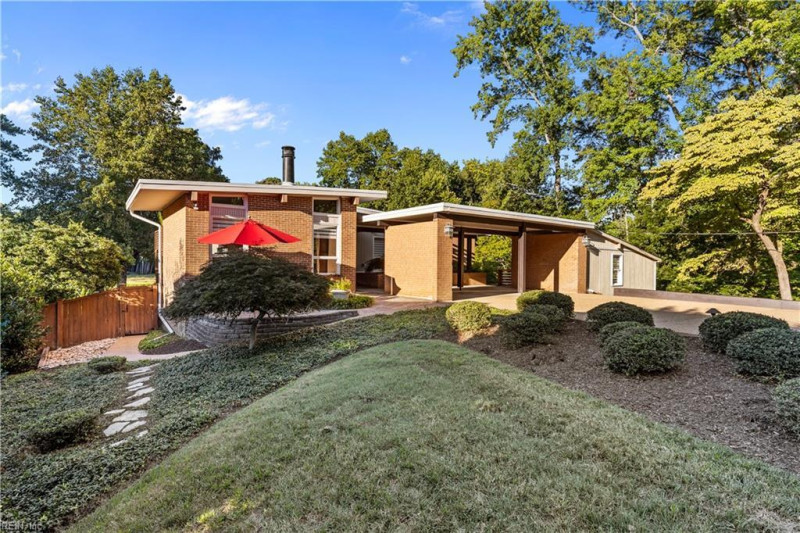 Photo 9 of 47 residential for sale in Newport News virginia