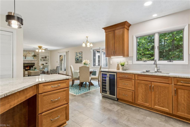 Photo 12 of 50 residential for sale in York County virginia