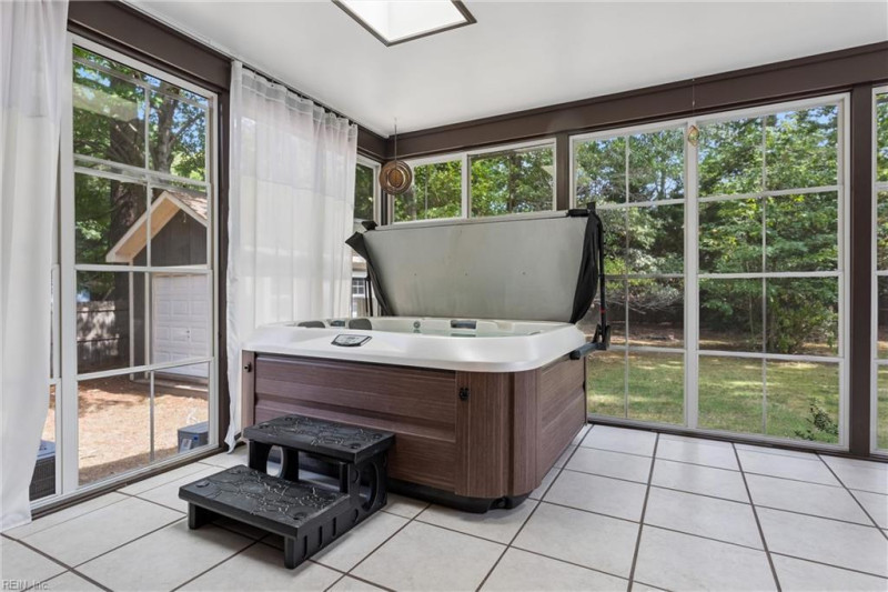 Photo 41 of 50 residential for sale in York County virginia