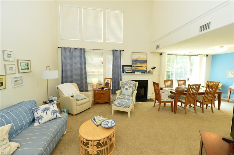 Photo 9 of 18 residential for sale in Chesapeake virginia