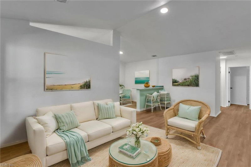 Photo 13 of 48 residential for sale in Virginia Beach virginia