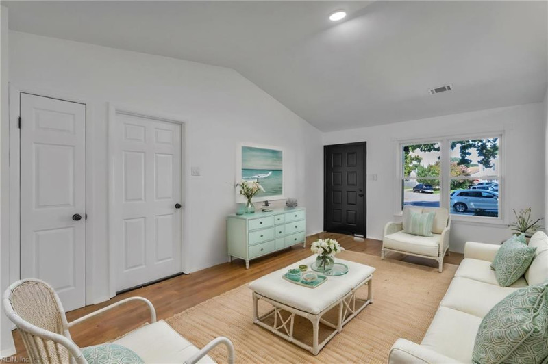 Photo 15 of 48 residential for sale in Virginia Beach virginia