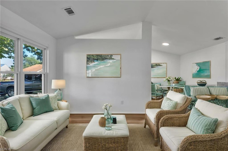 Photo 17 of 48 residential for sale in Virginia Beach virginia
