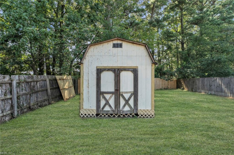 Photo 9 of 48 residential for sale in Virginia Beach virginia