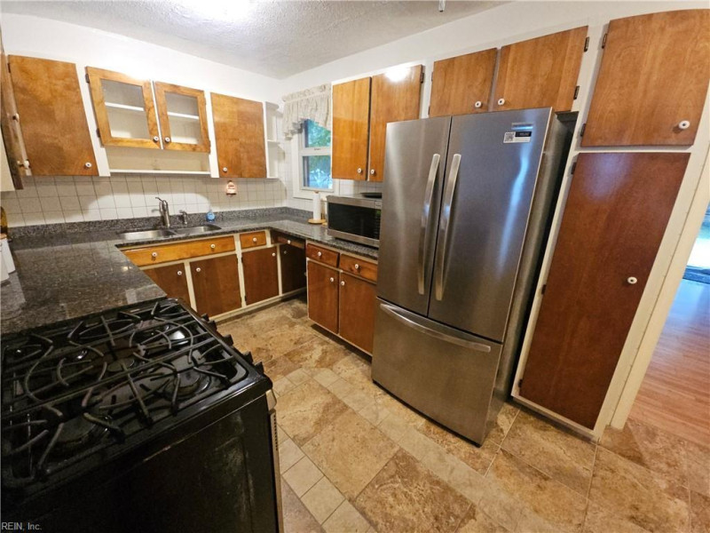 Photo 37 of 43 residential for sale in Norfolk virginia Photo 37 of 43 residential for sale in Norfolk virginia