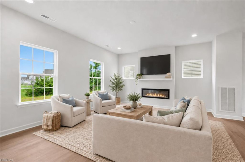 Photo 9 of 22 residential for sale in Suffolk virginia