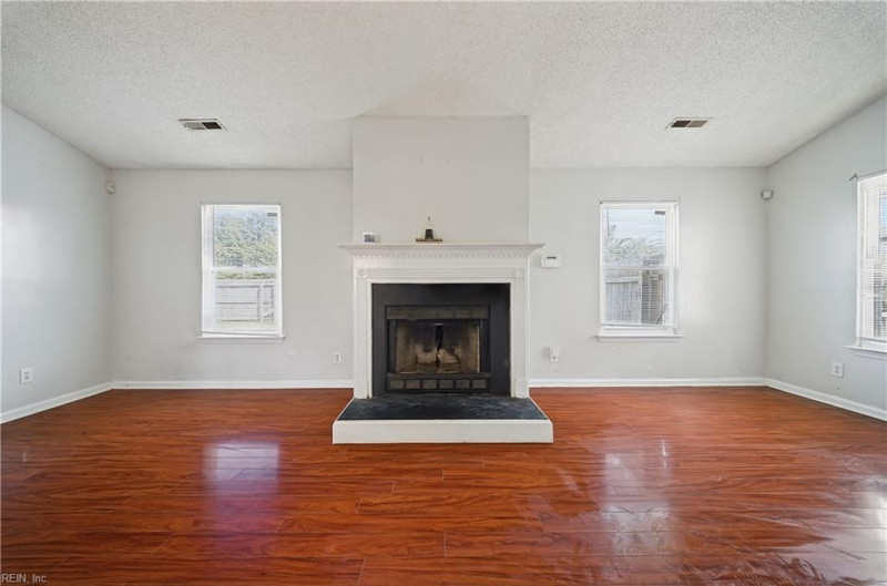 Photo 7 of 23 residential for sale in Norfolk virginia Photo 7 of 23 residential for sale in Norfolk virginia