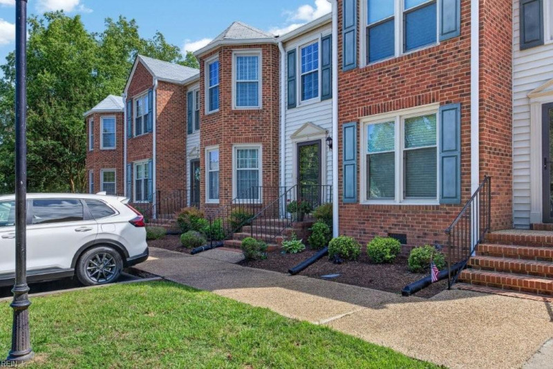 Photo 1 of 35 residential for sale in Suffolk virginia