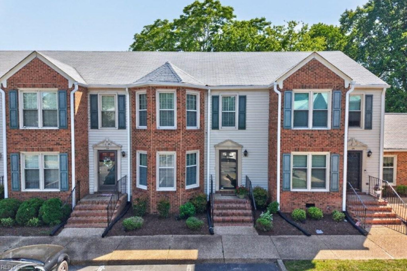 Photo 2 of 35 residential for sale in Suffolk virginia
