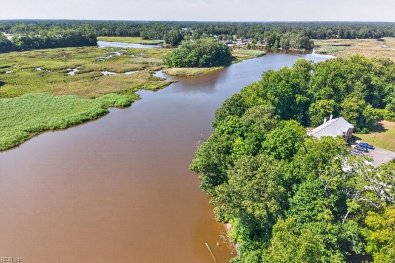 Photo 28 of 35 residential for sale in Suffolk virginia