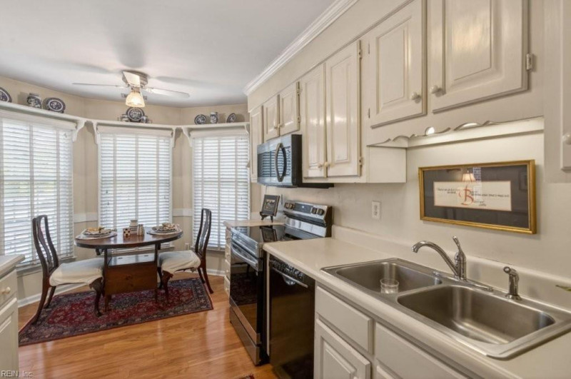 Photo 8 of 35 residential for sale in Suffolk virginia