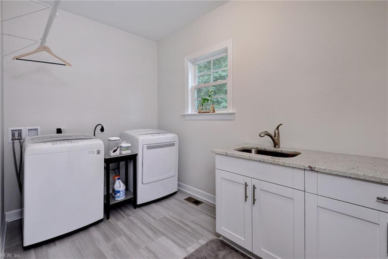 Photo 21 of 44 residential for sale in Newport News virginia