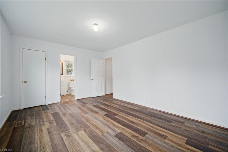 Photo 22 of 32 residential for sale in Chesapeake virginia