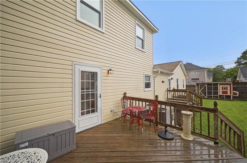 Photo 6 of 32 residential for sale in Chesapeake virginia