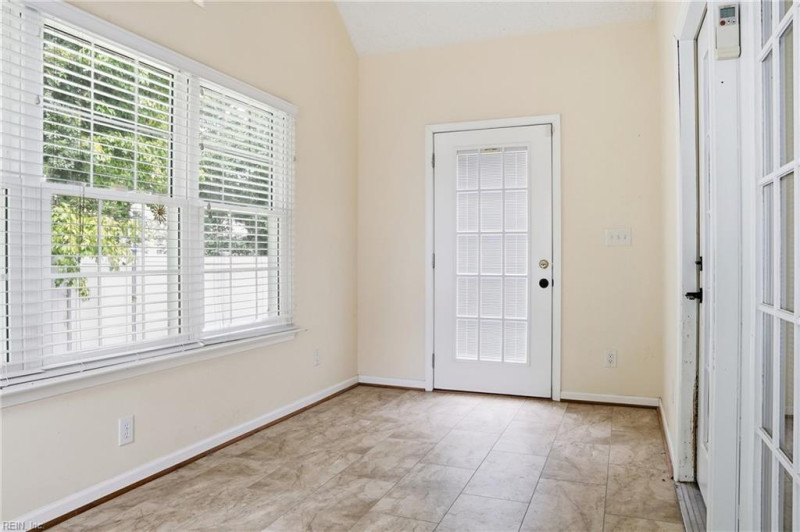 Photo 14 of 28 residential for sale in Newport News virginia